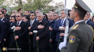 ՀՀ քննչական կոմիտեի նախագահը և անձնակազմը հարգանքի տուրք են մատուցել Հայոց ցեղասպանության զոհերի հիշատակին